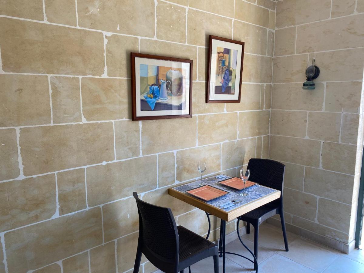 2 Bedroom Apartment In Qala - Gozo Exteriör bild