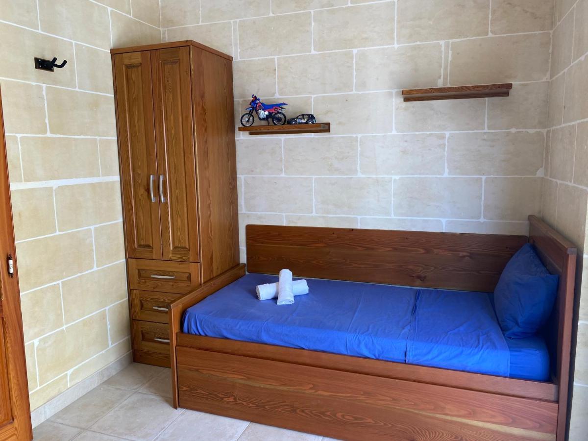 2 Bedroom Apartment In Qala - Gozo Exteriör bild